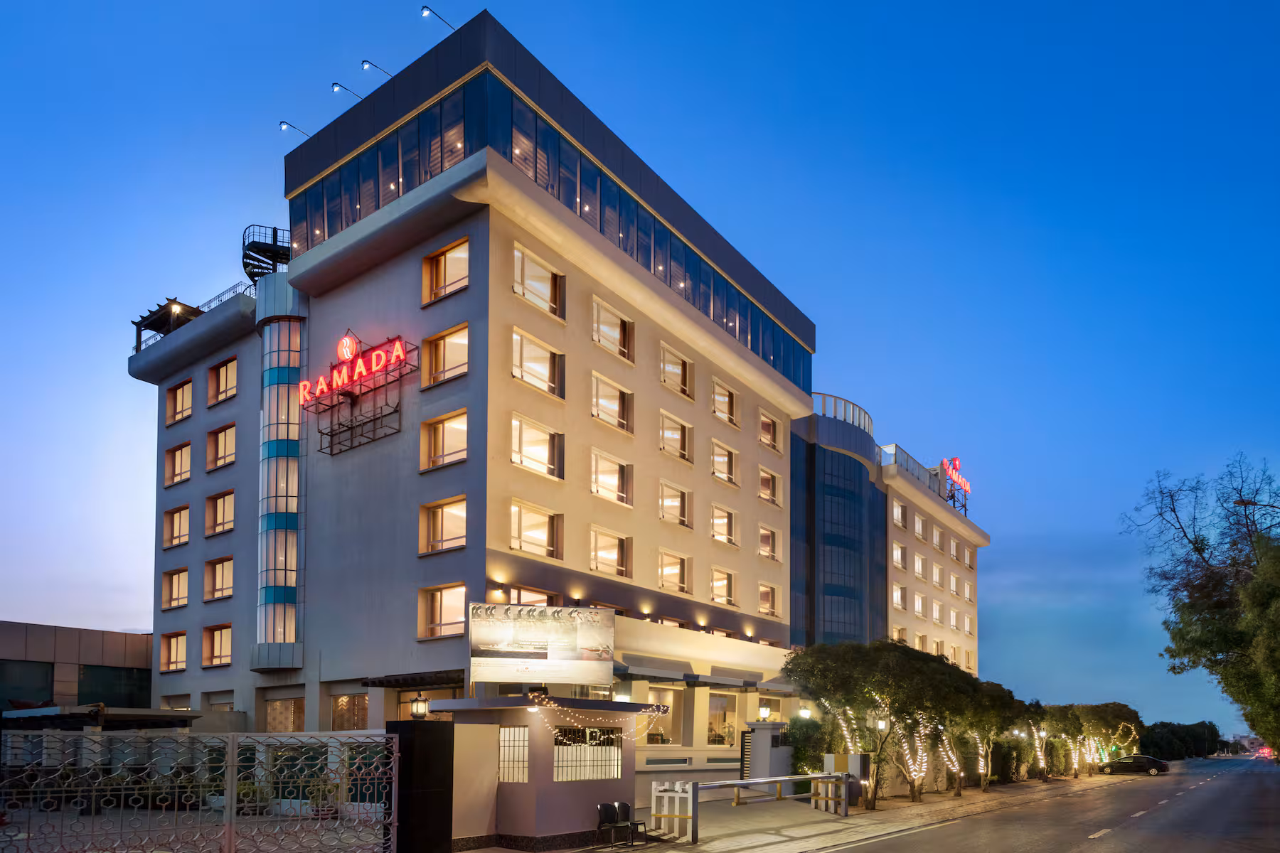 Ramada Plaza Night Girls Karachi